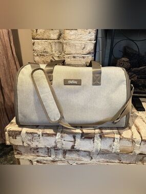 Halfday Convertible Garment Duffle Bag - Travel - Cream / Khaki